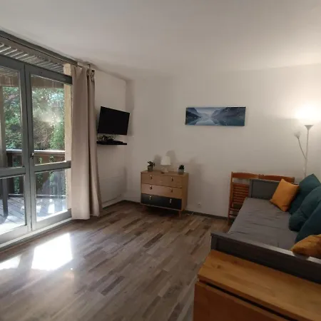 Apartment Avec Balcon, 1 Piece, 4 Personnes Uvernet-Fours