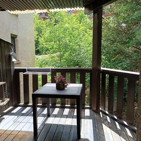 Avec Balcon, 1 Piece, 4 Personnes Uvernet-Fours