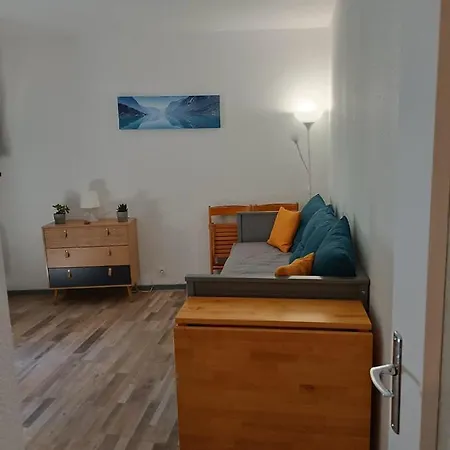 Avec Balcon, 1 Piece, 4 Personnes Apartment *